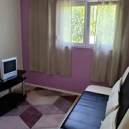 Vila Sara *